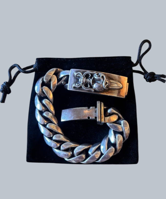 Chrome Hearts