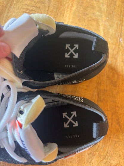 Off White